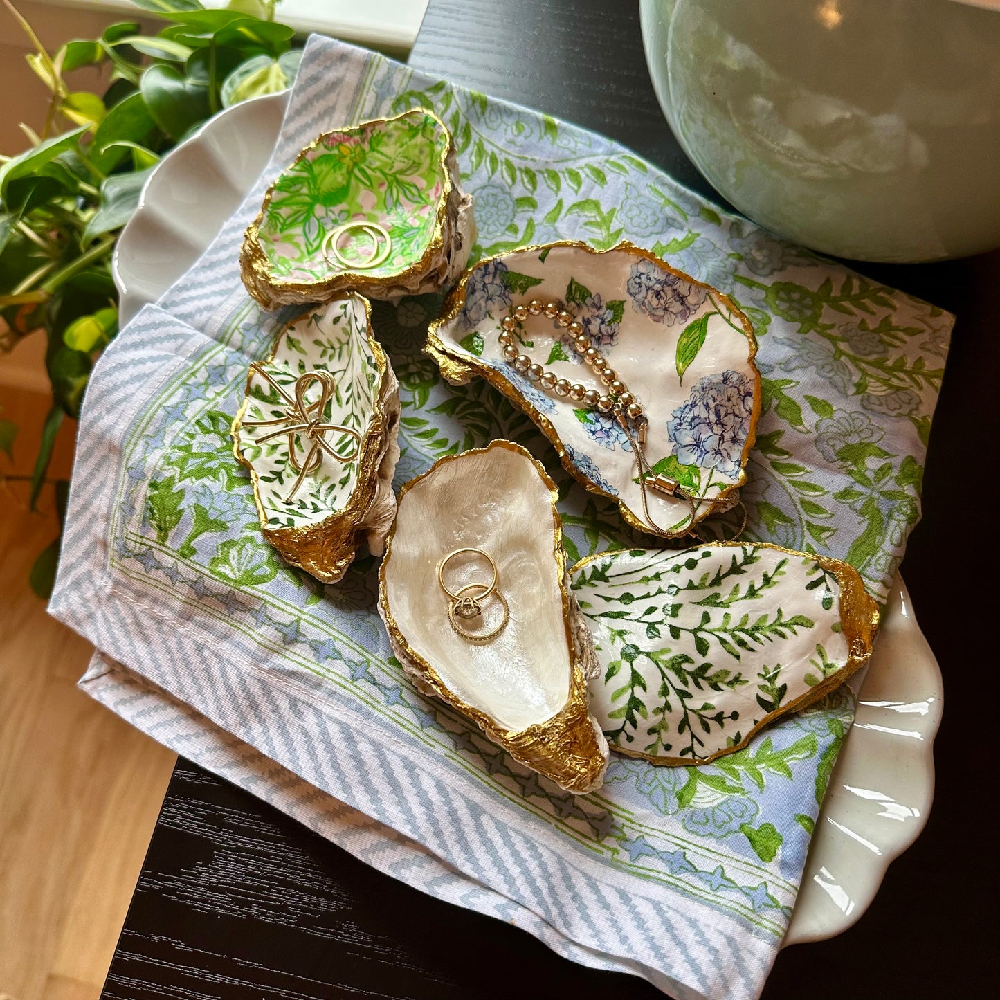 Hand-painted Oyster Shell Trinket Dish - Opaque Pearl