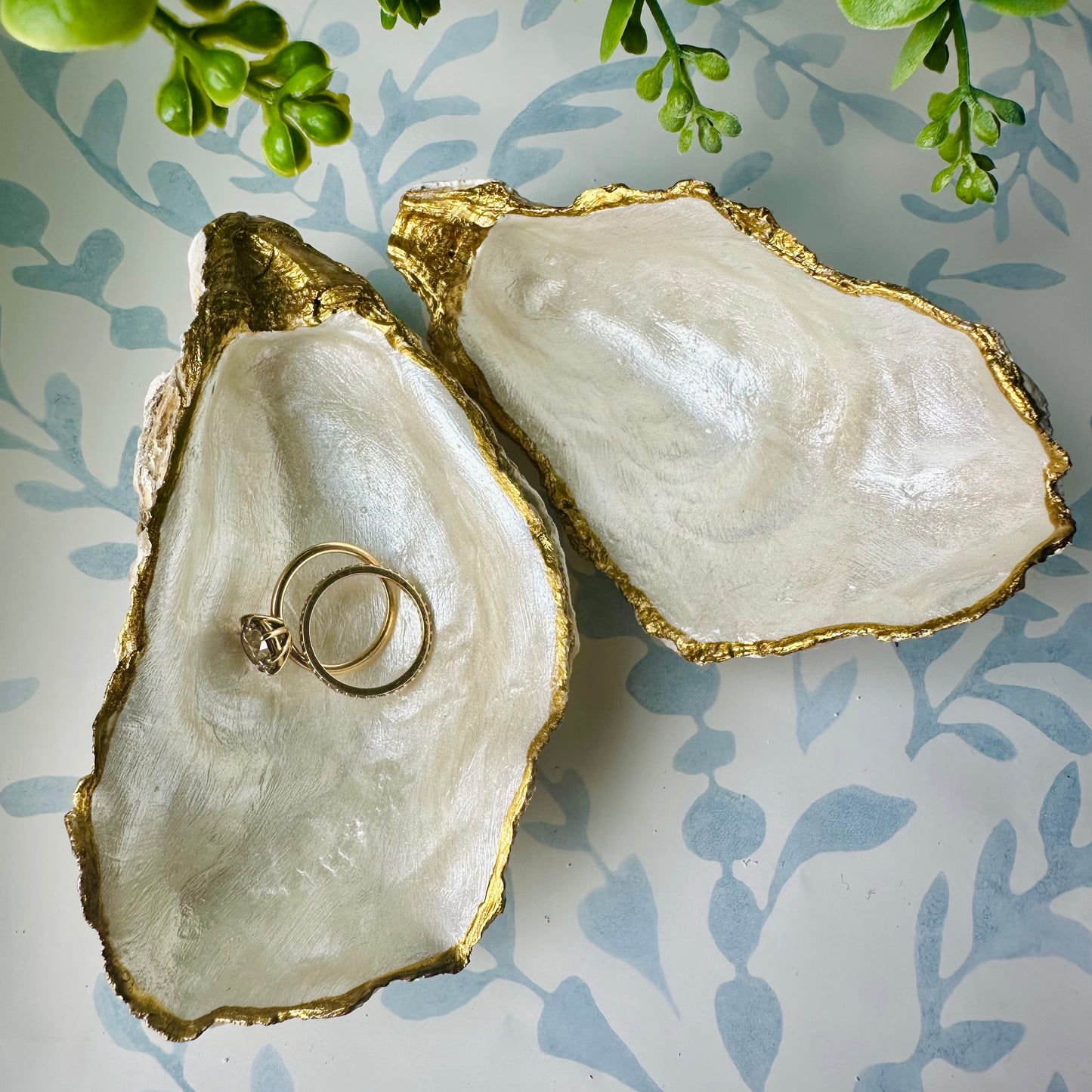 Hand-painted Oyster Shell Trinket Dish - Opaque Pearl