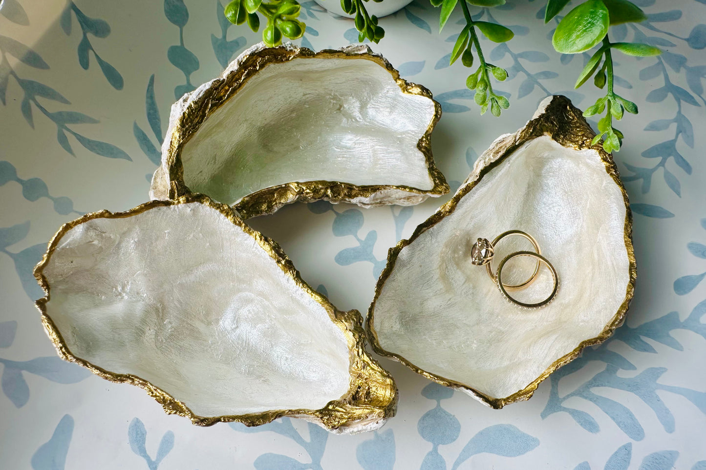 Hand-painted Oyster Shell Trinket Dish - Opaque Pearl